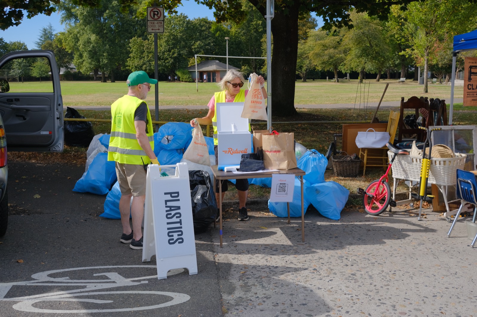 Garbage and Recycling Day last year — photo 10
